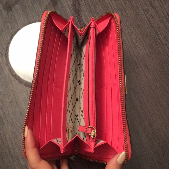Kate Spade Wallet - Picture 3 of 4